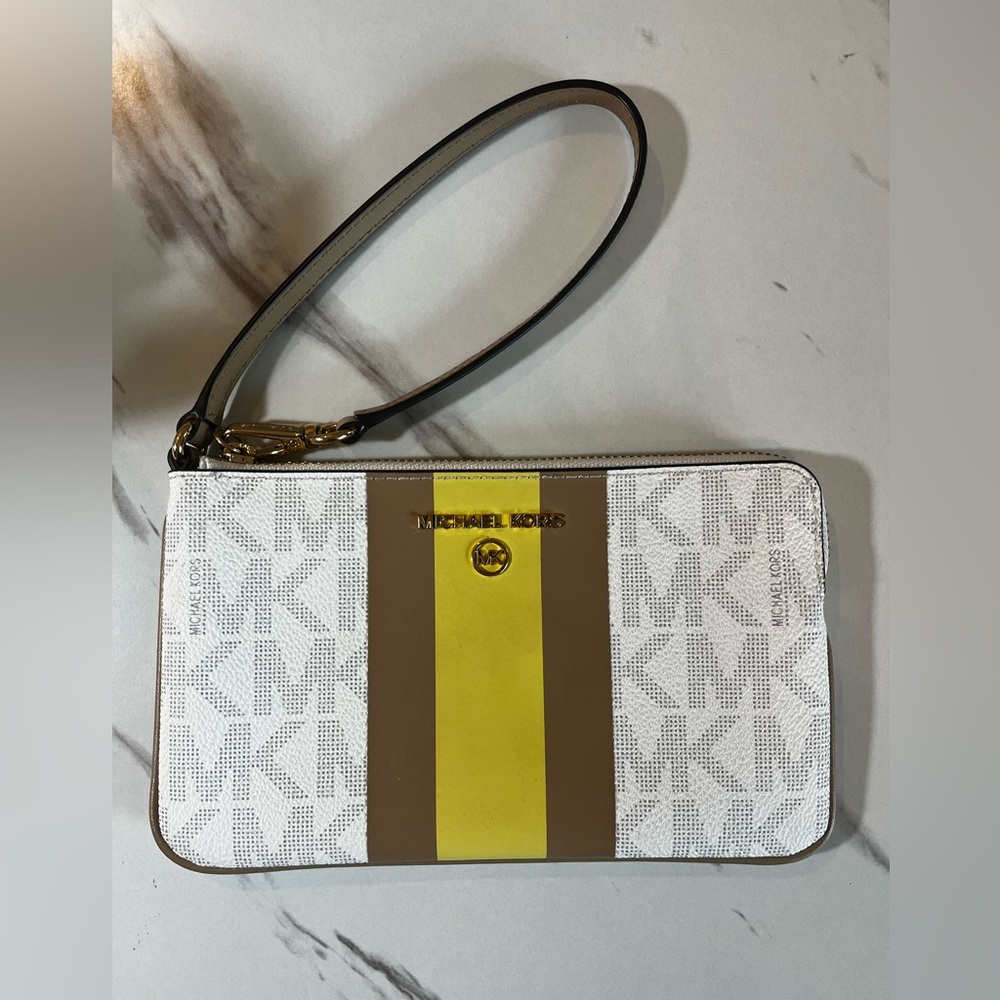 Michael Kors Jet Set Center Stripe Gusset Wristlet Wallet